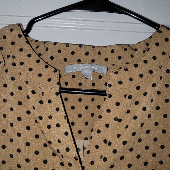 Blouse - Picture 2 of 3